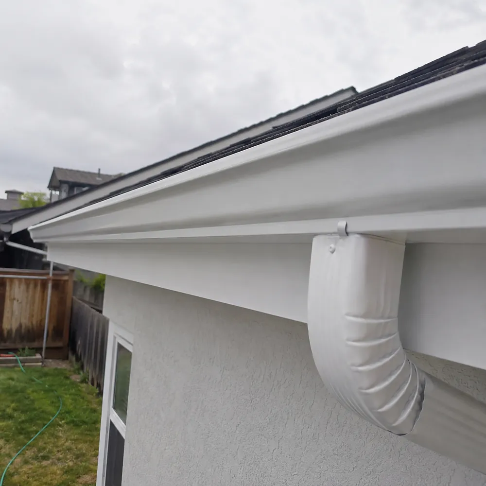 Before and after gutter cleaning